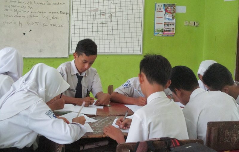 Contoh Catatan Kaki Pelajaran Bahasa Indonesia - Contoh 317